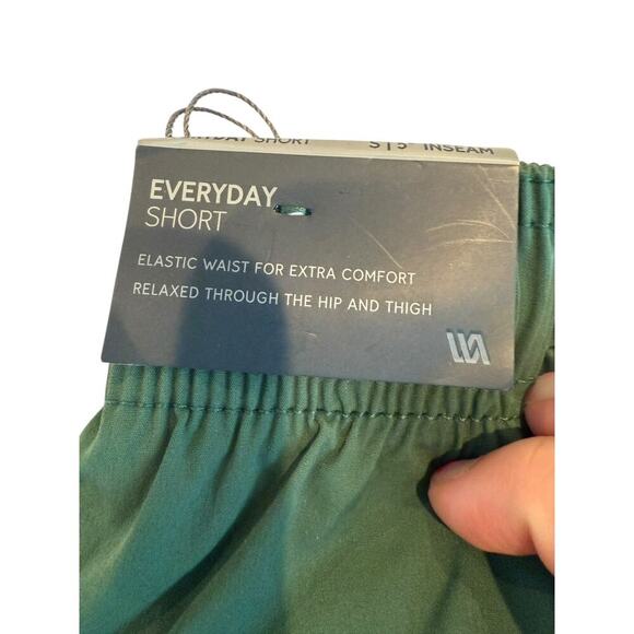 NWT VRST Men's Green Collegiate 5'' Everyday Short Size S - Picture 8 of 9